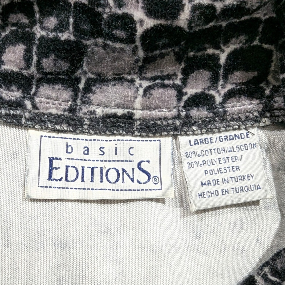 Basic Editions Textured Geometric Print Button Do… - image 3